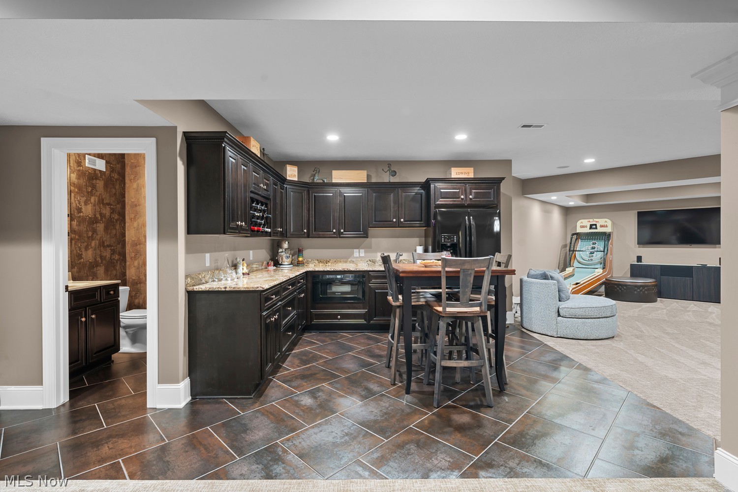 795 Club Drive Aurora OH 44202