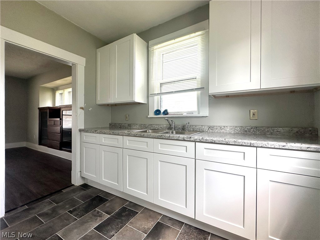 221 E 2nd Street Girard OH 44420