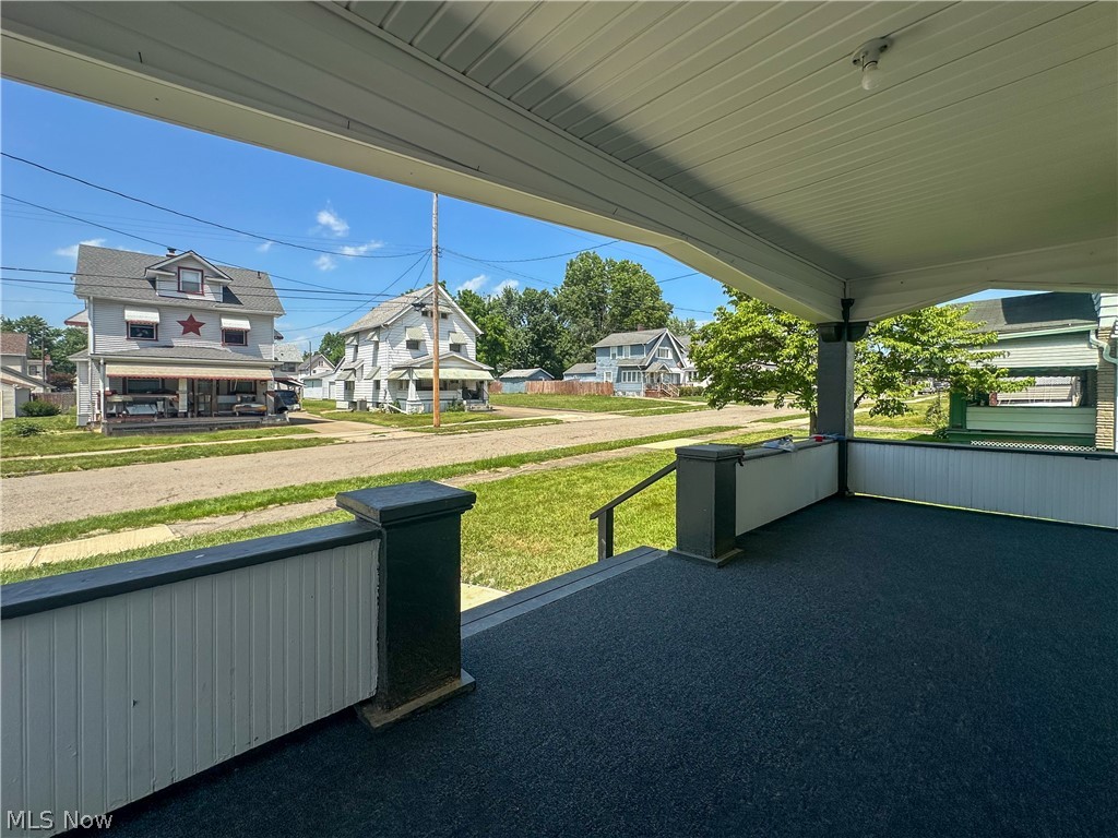 221 E 2nd Street Girard OH 44420