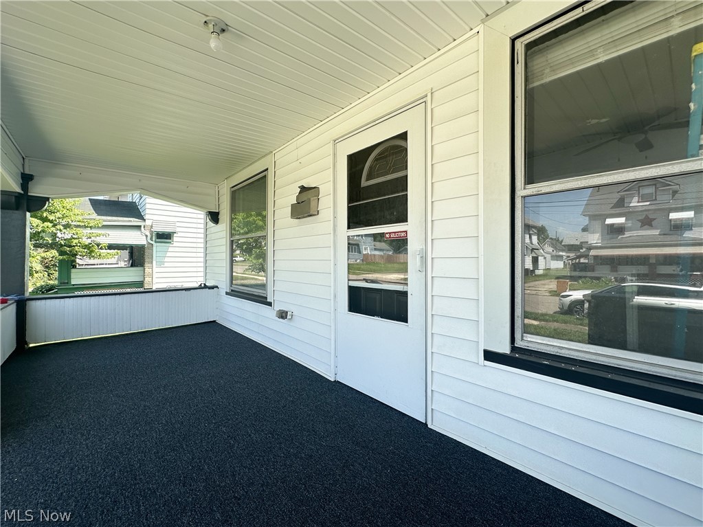 221 E 2nd Street Girard OH 44420