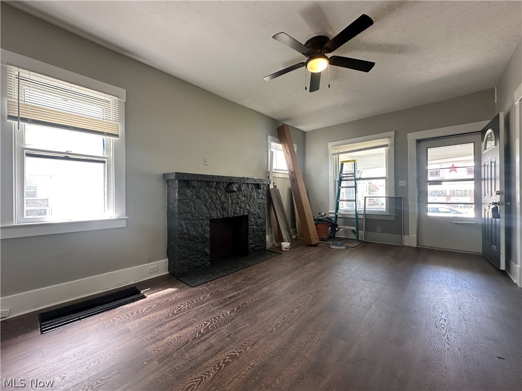 221 E 2nd Street Girard OH 44420