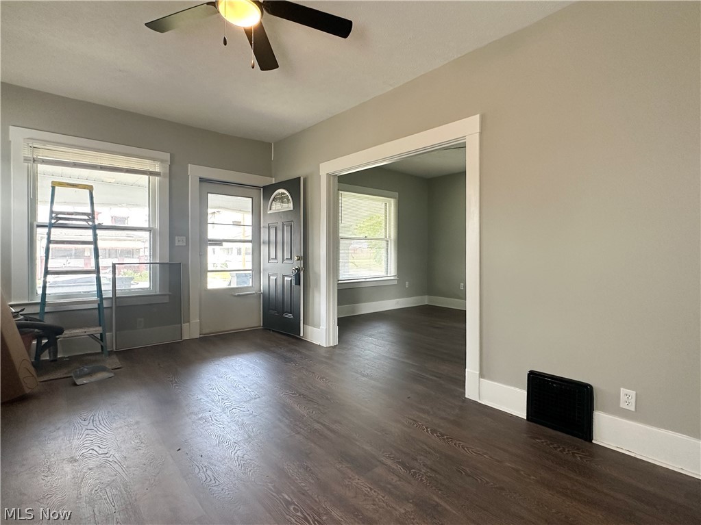 221 E 2nd Street Girard OH 44420
