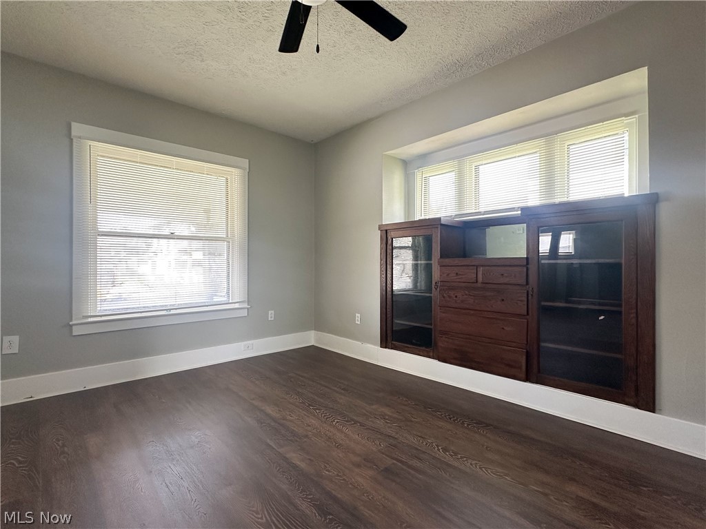 221 E 2nd Street Girard OH 44420