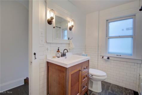 35 W 5th Avenue Berea OH 44017