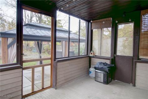 35 W 5th Avenue Berea OH 44017