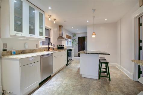 35 W 5th Avenue Berea OH 44017