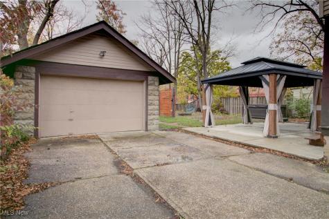 35 W 5th Avenue Berea OH 44017