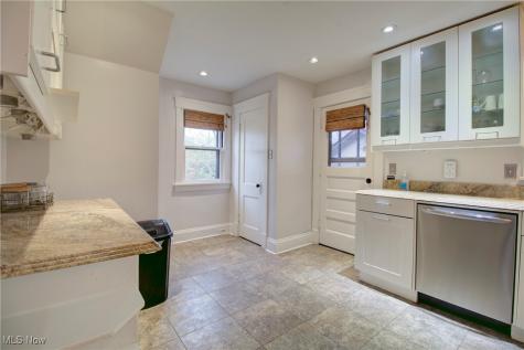 35 W 5th Avenue Berea OH 44017