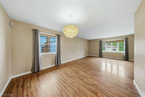 6103 Ely Vista Drive Parma OH 44129