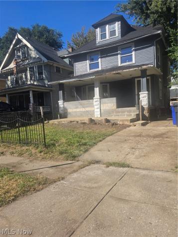 9509 Kempton Avenue Cleveland OH 44108