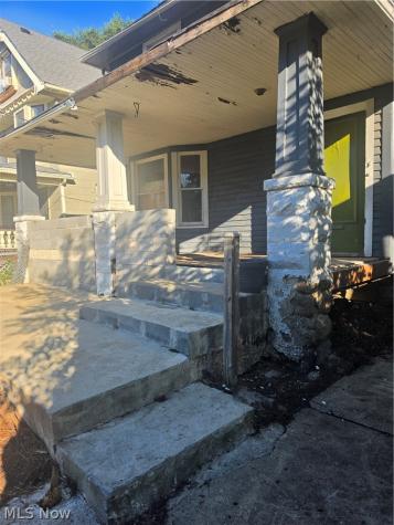 9509 Kempton Avenue Cleveland OH 44108