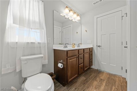 1678 Mcguinness Avenue Streetsboro OH 44241