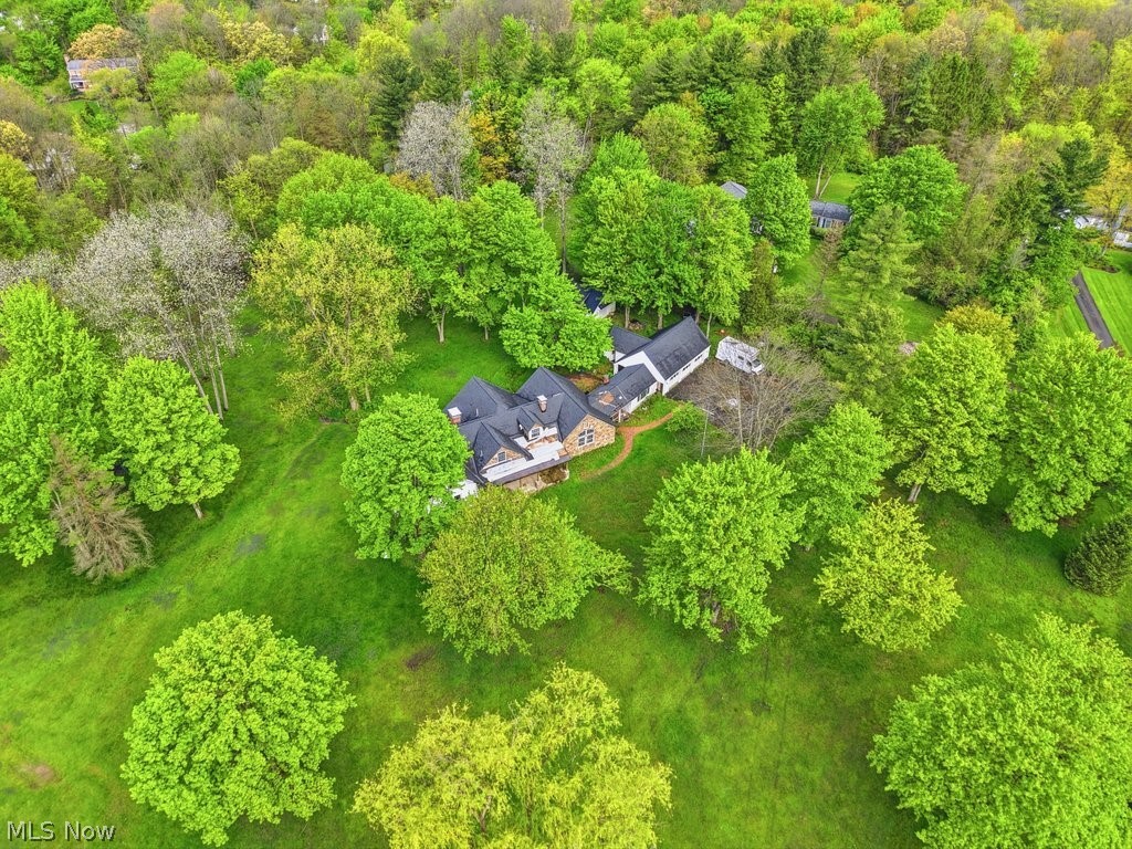 7151 Cabot Lane Chagrin Falls OH 44022
