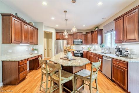 4366 Roxburghe Drive Brecksville OH 44141