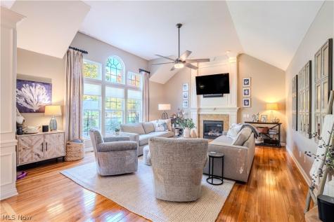 4366 Roxburghe Drive Brecksville OH 44141