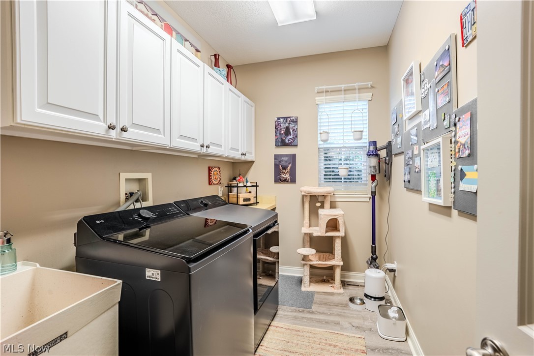 4366 Roxburghe Drive Brecksville OH 44141