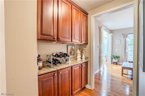 4366 Roxburghe Drive Brecksville OH 44141