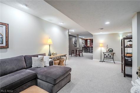 4366 Roxburghe Drive Brecksville OH 44141