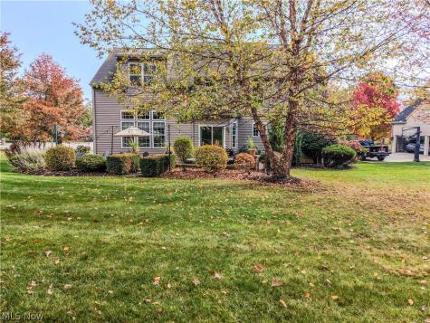 4366 Roxburghe Drive Brecksville OH 44141