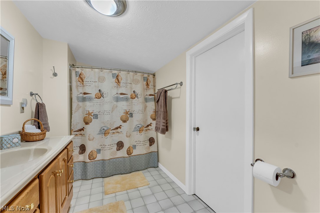5295 Broadway Lorain OH 44052