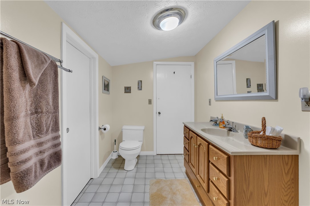 5295 Broadway Lorain OH 44052