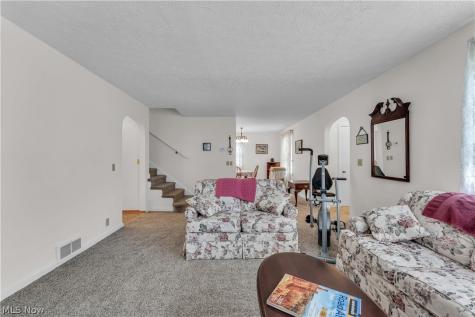 5295 Broadway Lorain OH 44052