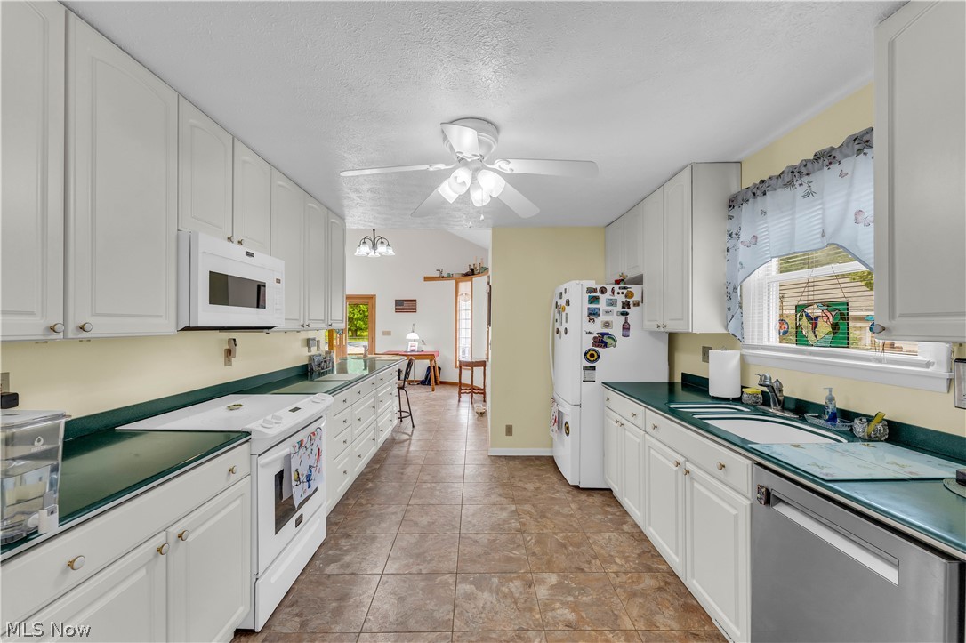 5295 Broadway Lorain OH 44052