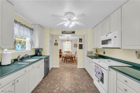 5295 Broadway Lorain OH 44052