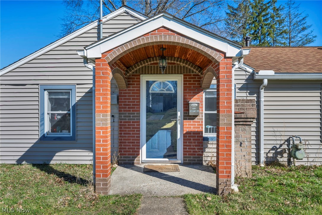717 Garfield Avenue Alliance OH 44601