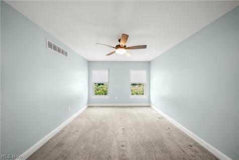 10921 Fox Den Circle Garrettsville OH 44231