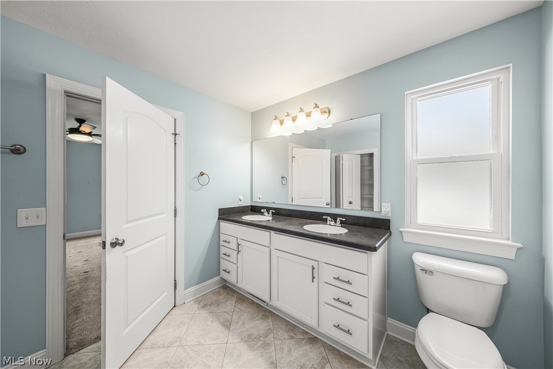 10921 Fox Den Circle Garrettsville OH 44231