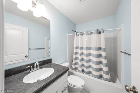 10921 Fox Den Circle Garrettsville OH 44231