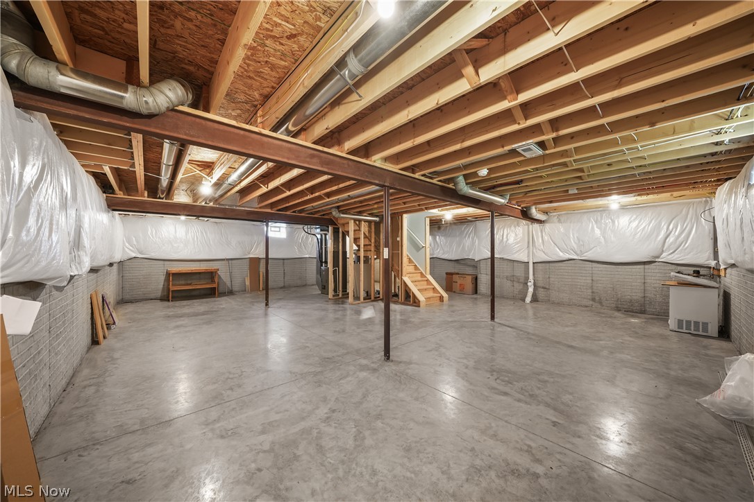 10921 Fox Den Circle Garrettsville OH 44231