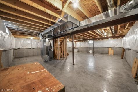 10921 Fox Den Circle Garrettsville OH 44231