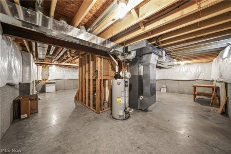 10921 Fox Den Circle Garrettsville OH 44231