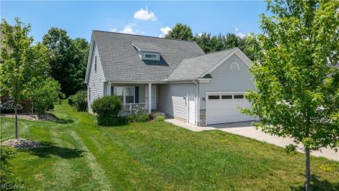 10921 Fox Den Circle Garrettsville OH 44231