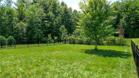 10921 Fox Den Circle Garrettsville OH 44231