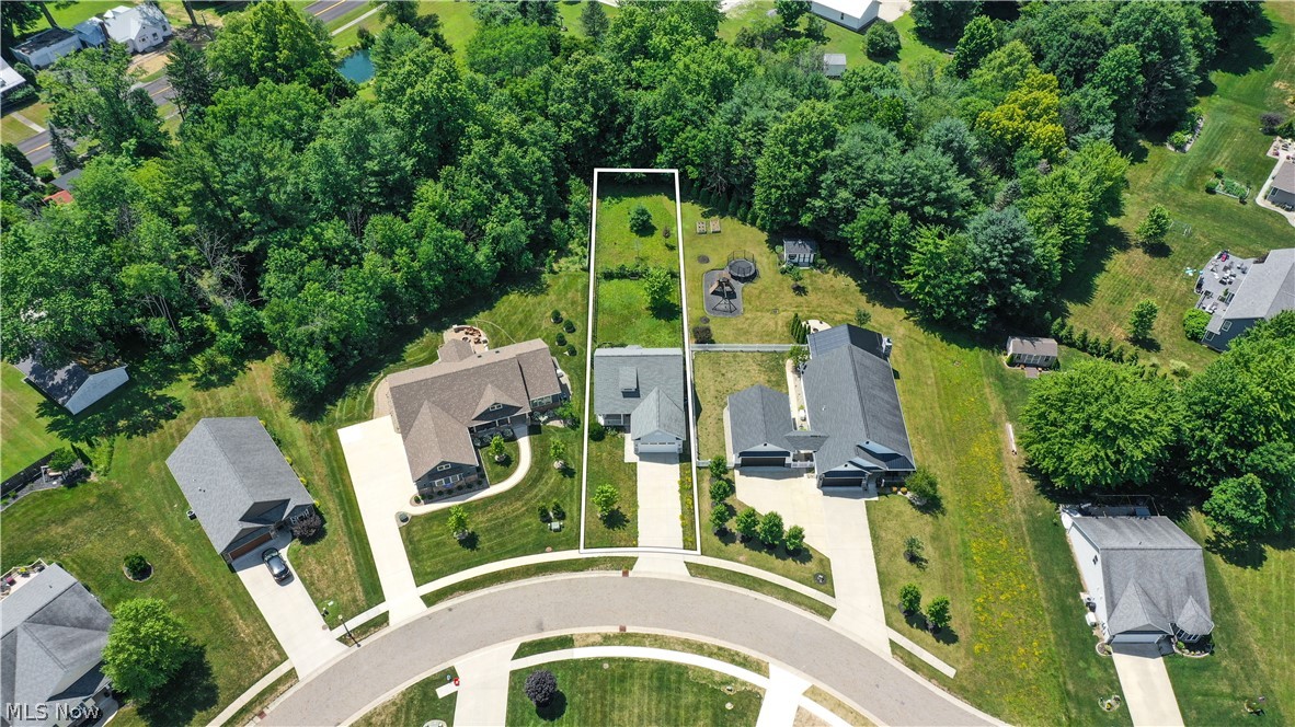 10921 Fox Den Circle Garrettsville OH 44231