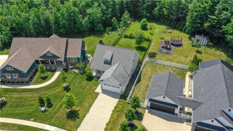 10921 Fox Den Circle Garrettsville OH 44231
