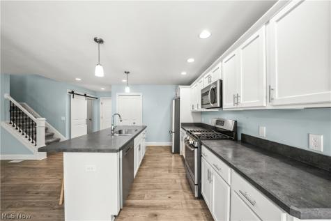 10921 Fox Den Circle Garrettsville OH 44231