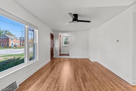 5204 Haverford Drive Lyndhurst OH 44124