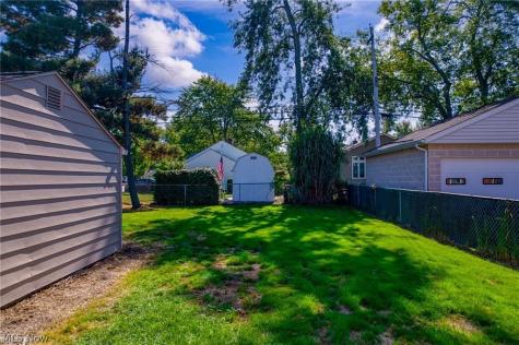 5204 Haverford Drive Lyndhurst OH 44124