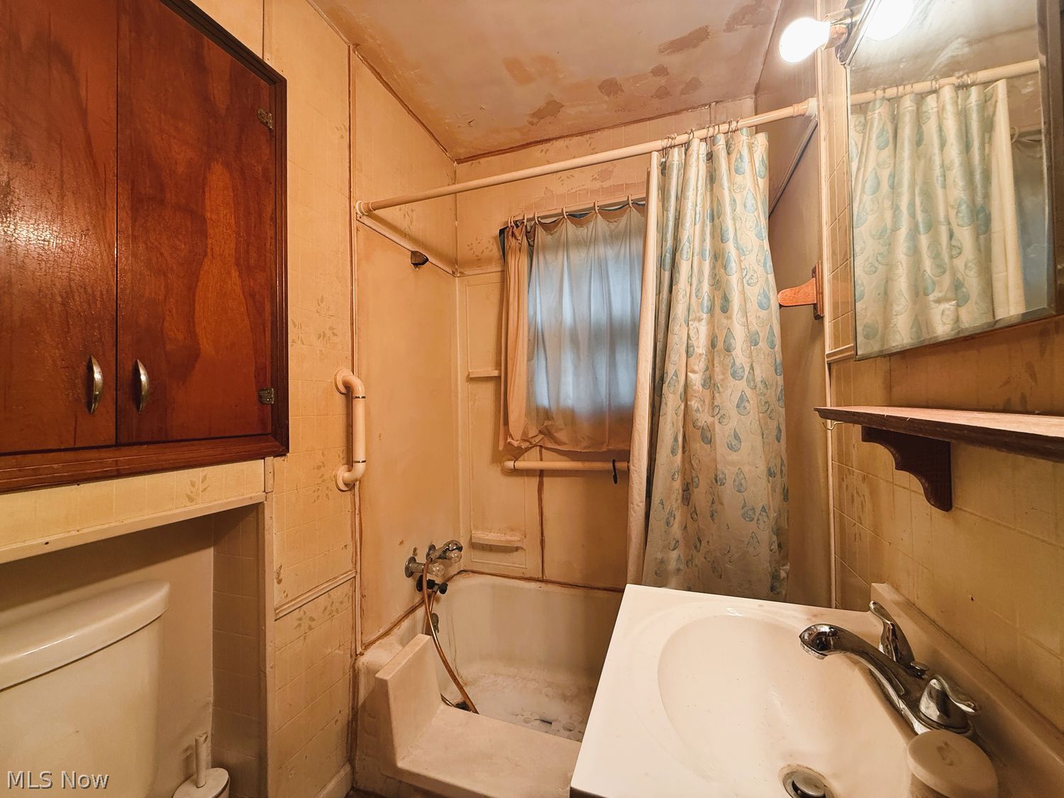 289 Edward Avenue Barberton OH 44203