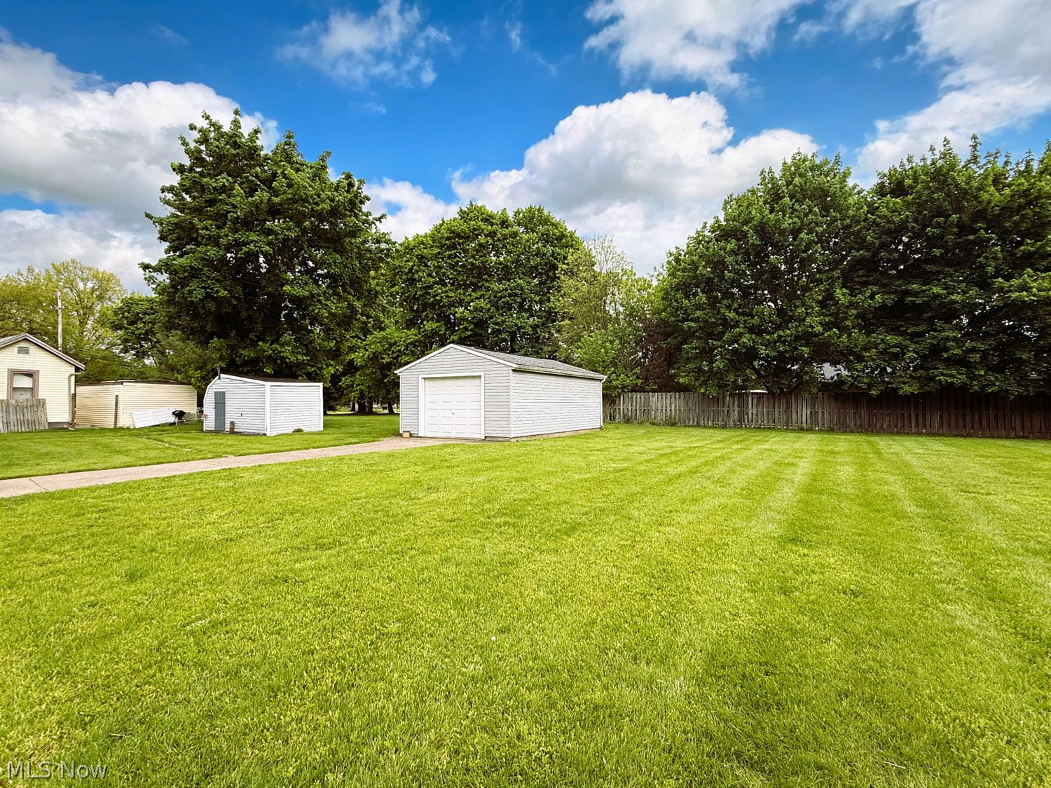 289 Edward Avenue Barberton OH 44203