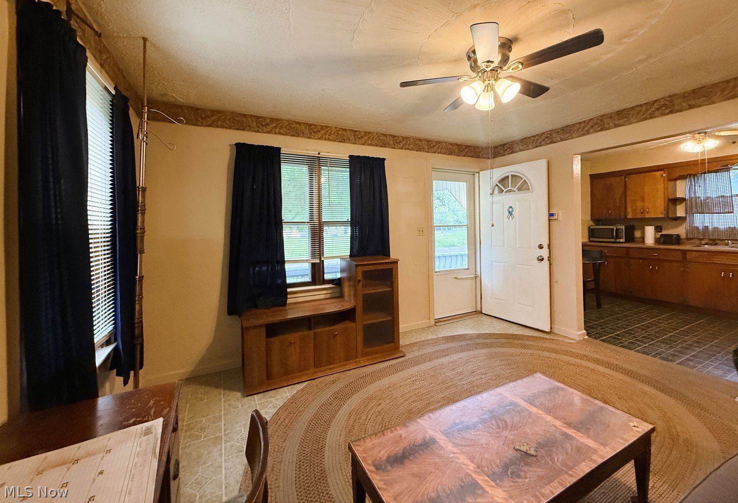 289 Edward Avenue Barberton OH 44203