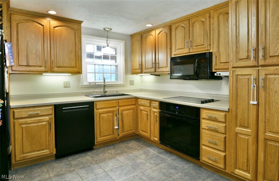 8559 Bayberry Drive NE Warren OH 44484
