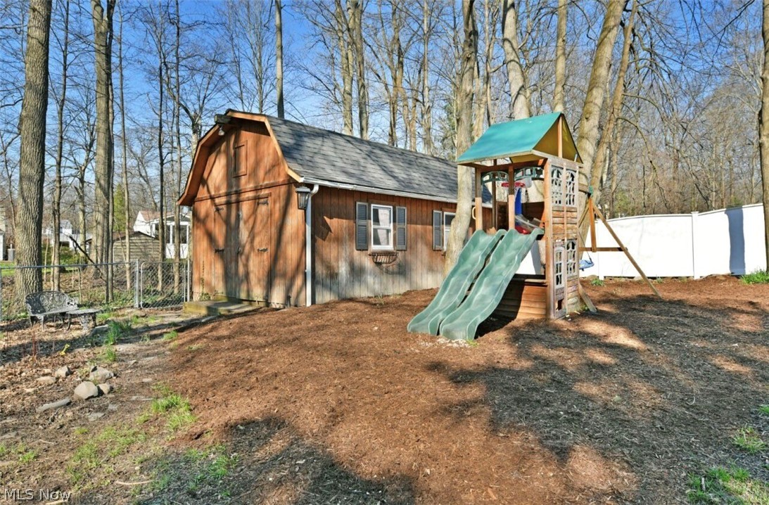 8559 Bayberry Drive NE Warren OH 44484