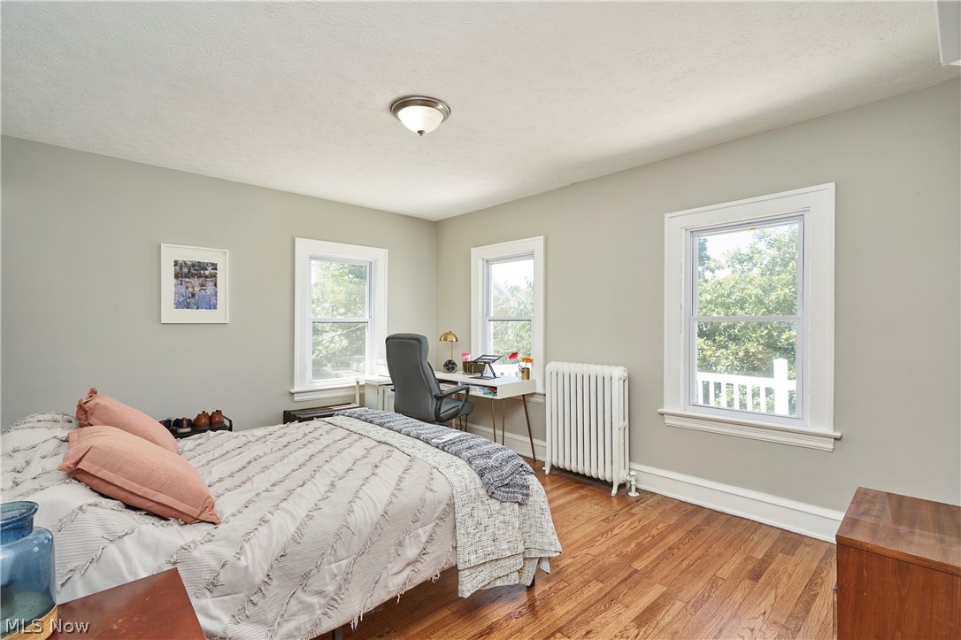 1658 Saint Charles Avenue Lakewood OH 44107
