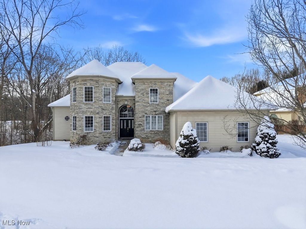 7982 Achill Court Sagamore Hills OH 44067