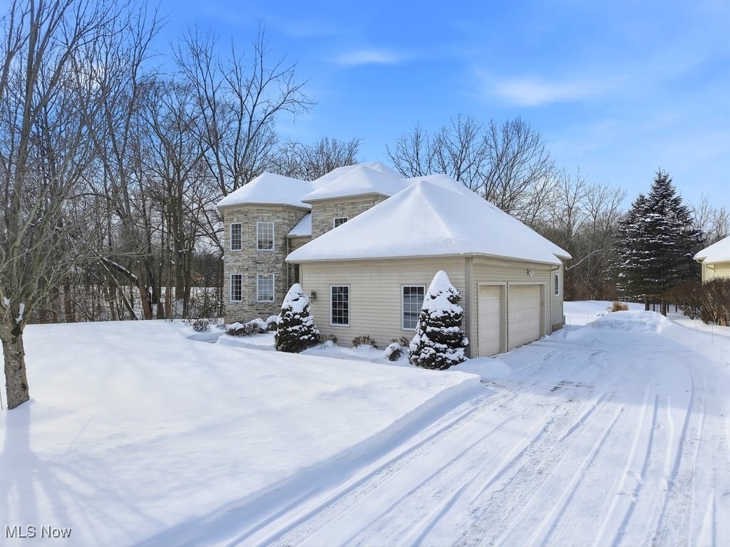 7982 Achill Court Sagamore Hills OH 44067